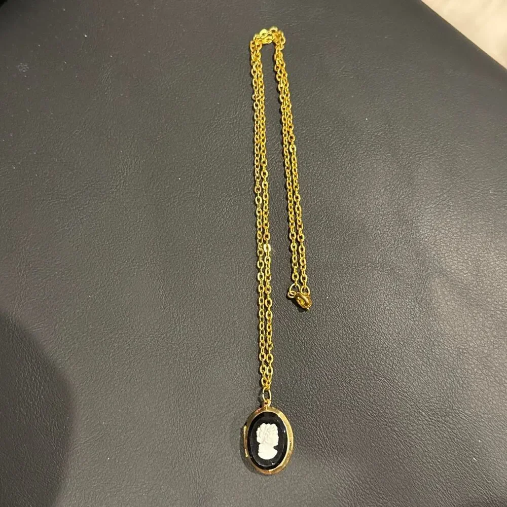 Unbranded Women's Gold Jewellery